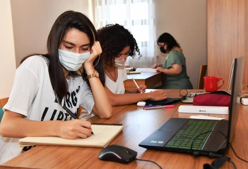 Zübeyde Hanım Kız Yurdu, bu yıl 84 öğrenciye ev oldu
