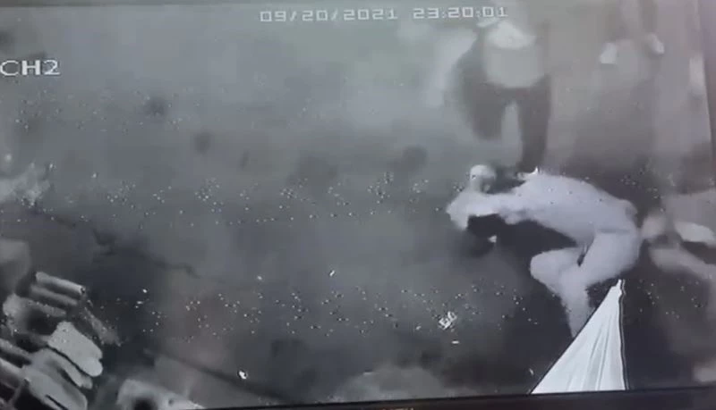 (Özel) Taksim’de Yiğit Marcus Aral’ın öldüresiye dövüldüğü anlar kamerada
