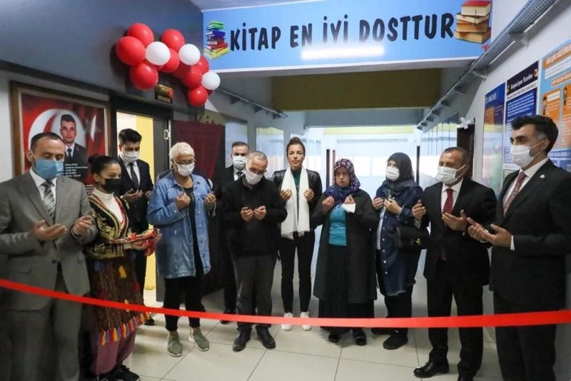 Ünlü yapımcı Banu Akdeniz