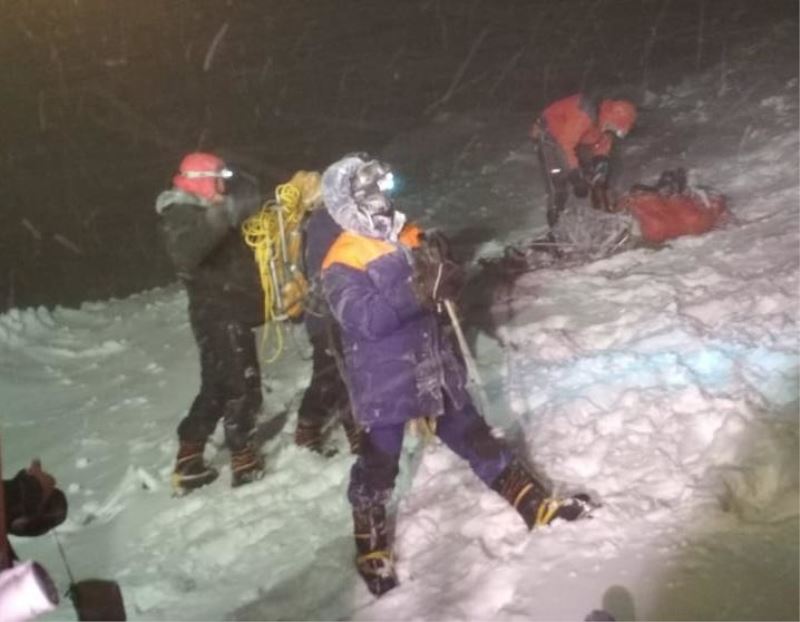Rusya’daki Elbruz Dağı’nda 19 dağcı mahsur kaldı: 5 ölü
