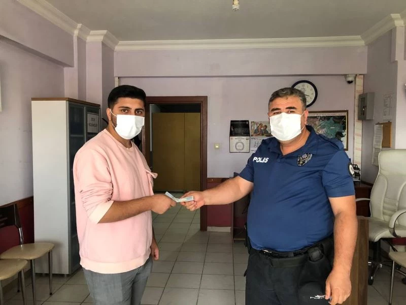 Öğrencinin ev kirasının içinde bulunduğu cüzdanı çalınmıştı
