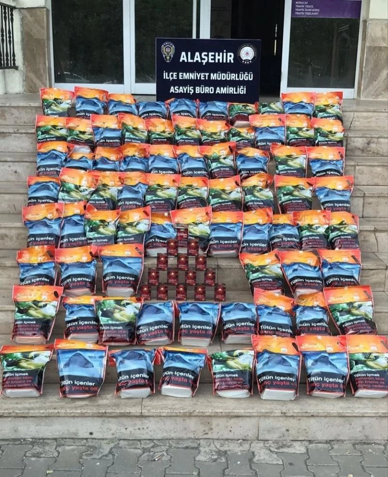Kaçak tütün ve cinsel içerikli macun satan zanlıya operasyon