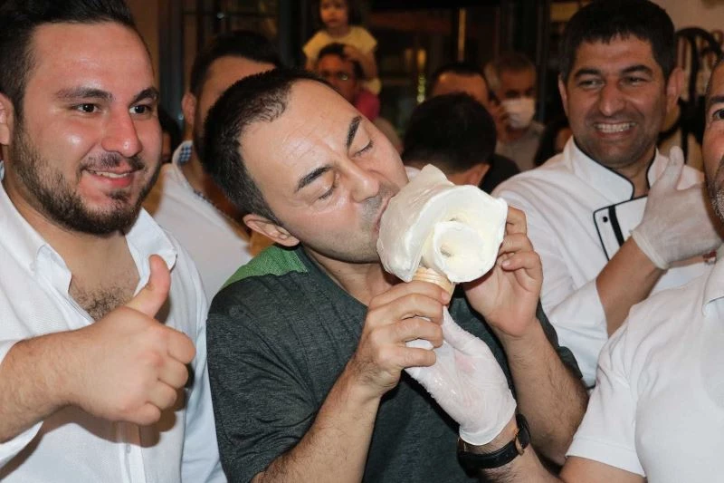 Serdar Ortaç, “Adana’yı mutlu edeyim diye Beşiktaş’ı kızdırdım”
