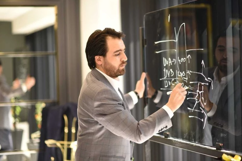 Kalp rahatsızlıkları için akım yönlendirici stent 