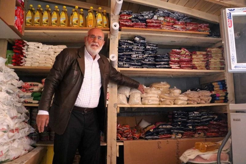 Bu bakkalda her şey ücretsiz
