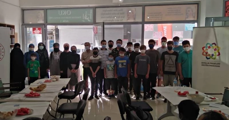 Ensar Vakfı bursiyer öğrenciler ile bir araya geldi
