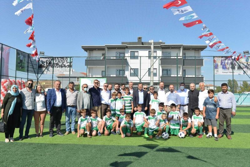 Kumbağ Yaşar Vardar Spor Tesisleri törenle hizmete açıldı
