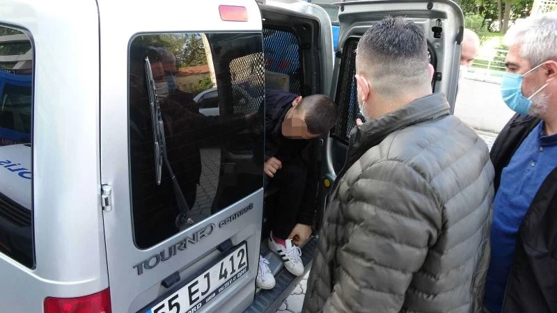 Boynundan bıçakladığı şahsı öldüren 16 yaşındaki çocuk adliyeye sevk edildi
