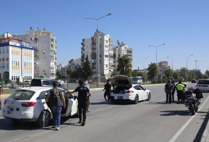 Türkiye Güven Huzur Çocuk Uygulaması kapsamında Antalya’da 4 bin 291 kişi sorgulandı
