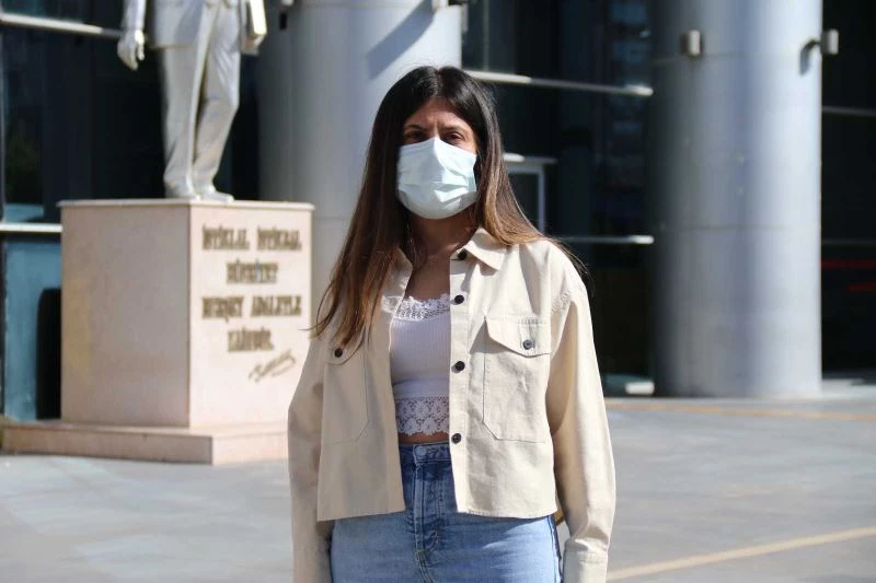  Kediyi aracıyla ezip umursamadan kaçtı
