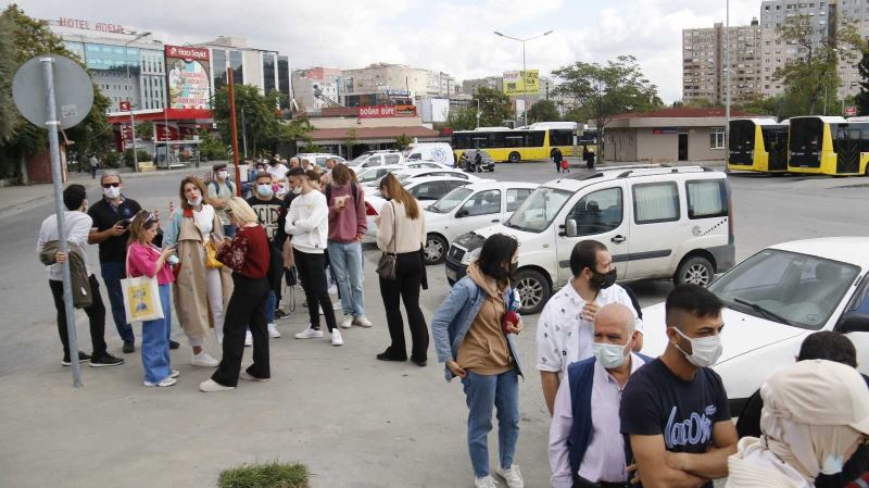 Öğrencilere İstanbulkart eziyeti
