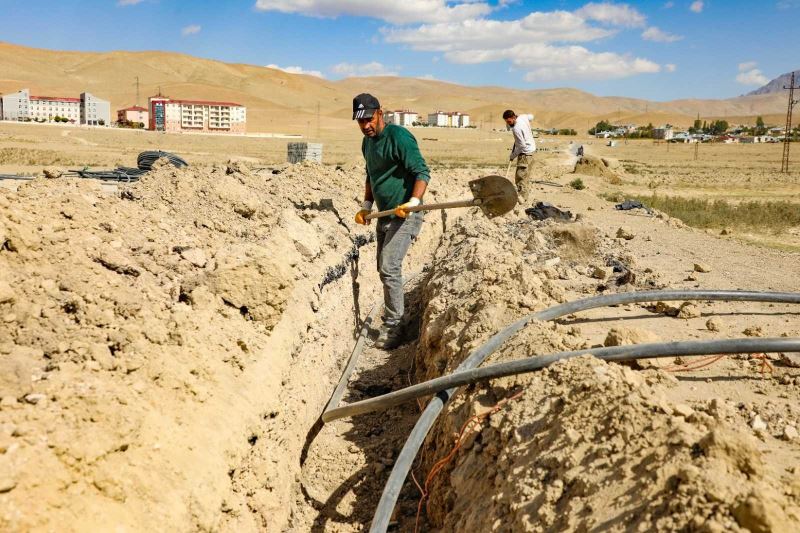 Gürpınar Belediyesi ‘Hastane Yolu’ projesinin startını verdi
