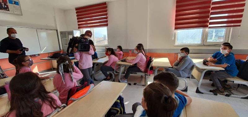 Alaplılı öğrenciler ”Benim Hikayem” için kolları sıvadı
