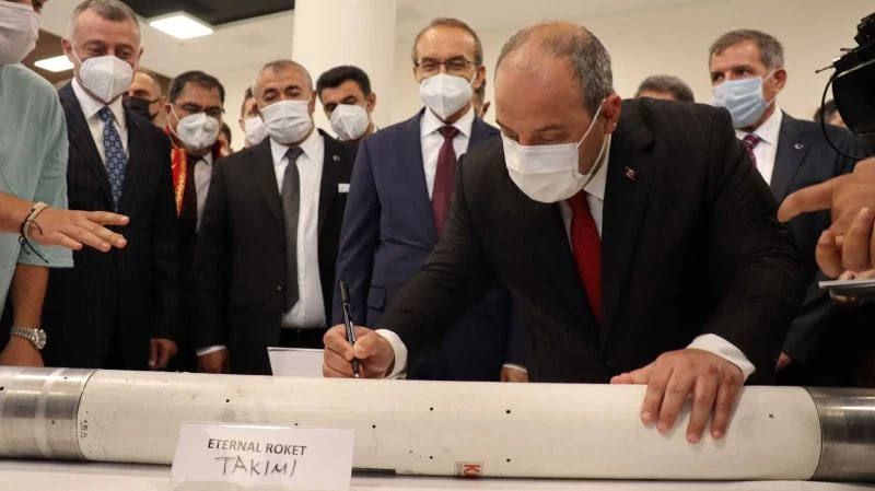 Bakan Varank, akademisyenlere seslendi
