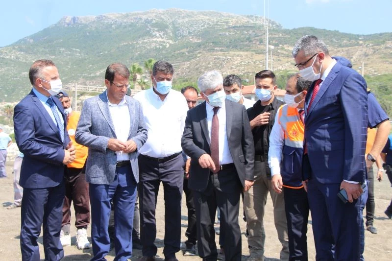 Samandağ sahilindeki petrol sızıntısı Suriye’den geldi
