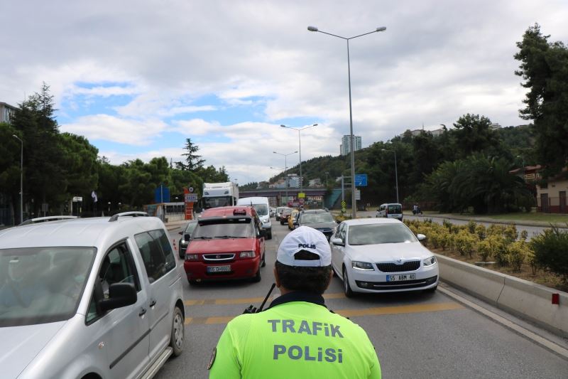 Samsun’da 247 araç trafikten men edildi
