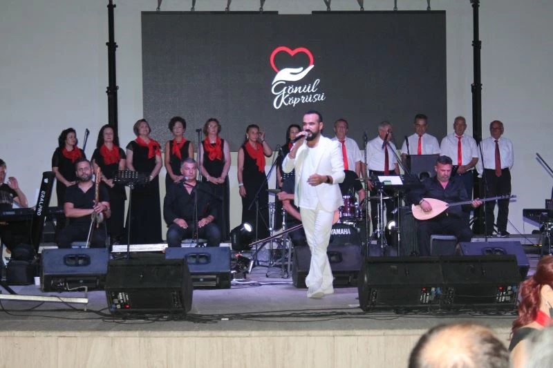 Gönüllere taht kuran konser
