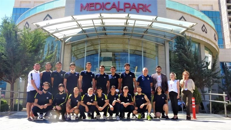 Fenerbahçeli genç boksörler sağlık taramasından geçti
