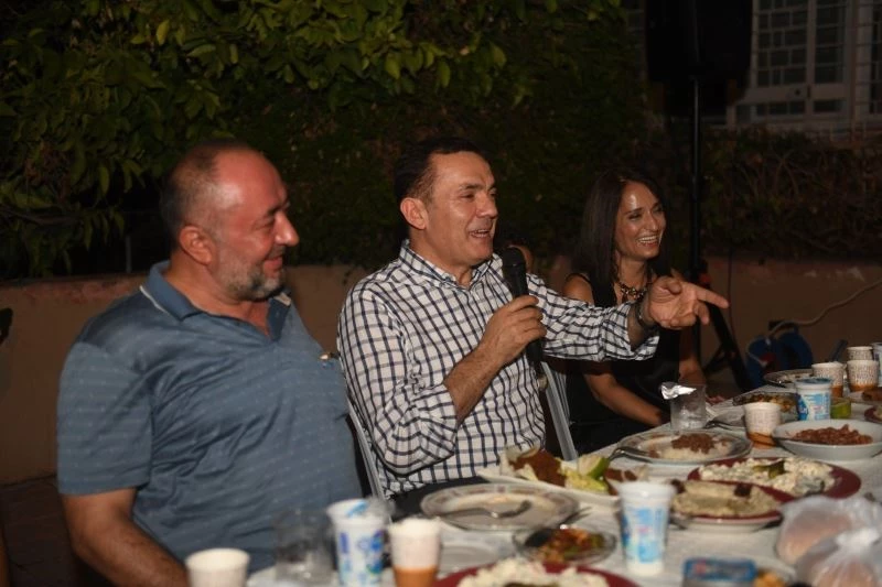 Mahallelilerle yemekte buluşan Başkan Özyiğit, aşı çağrısı yaptı
