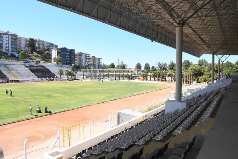 Özer Türk Stadı Kuşadasıspor’un ilk maçına hazır
