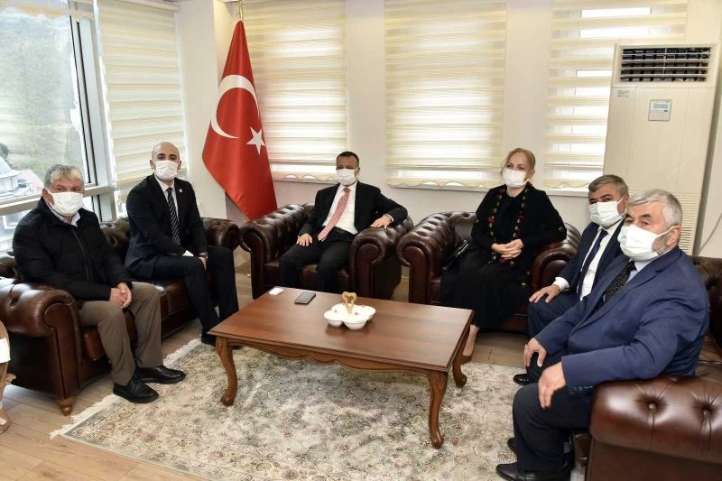 Vali Taşbilek Kürtün ilçesinde incelemelerde bulundu
