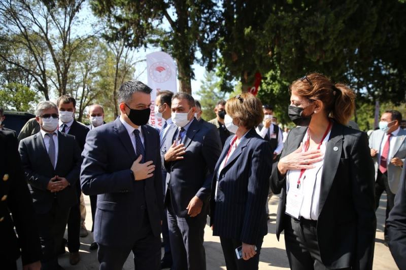 Bakan Pakdemirli, İklim Değişikliklerinin Bitkisel Üretime Etkileri Toplantısı