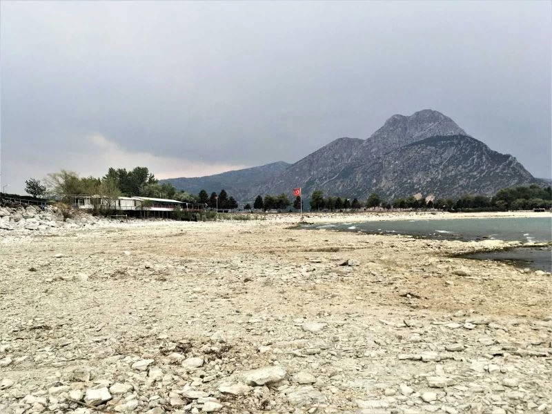 Eğirdir Gölü’nde kritik kod seviyesine 34 santim kaldı
