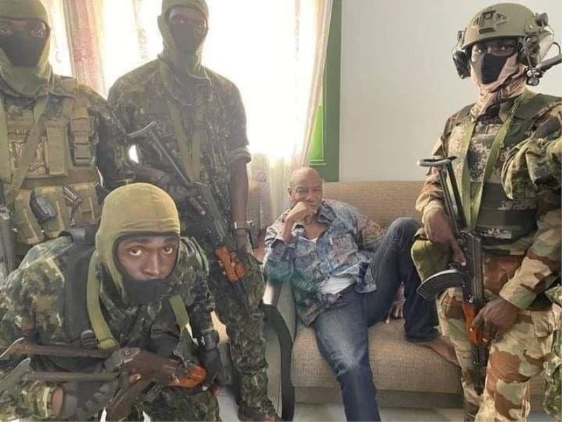 Gine’de darbeci askerler açıklama yaptı, Savunma Bakanlığı darbe iddialarını reddetti
