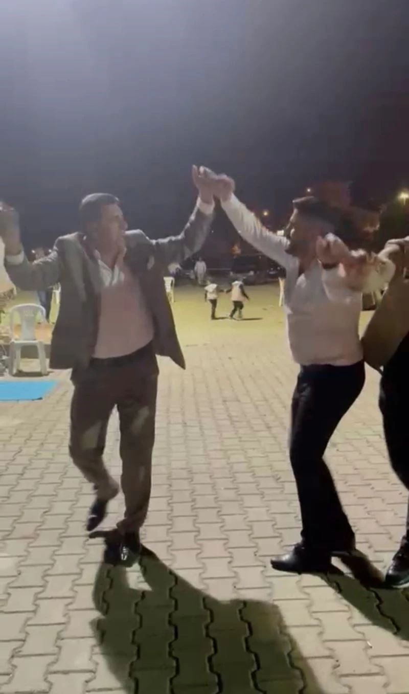 Halay çekerken kalp krizi geçiren yaşlı adam hayatını kaybetti
