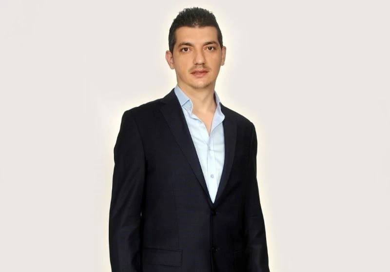 Eskiden işini anlatamıyordu, şimdi talebe yetişemiyor
