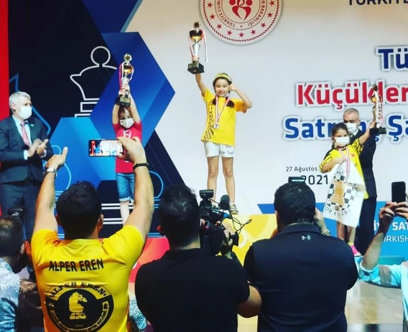 Satrançta Denizli’nin yıldızı parladı
