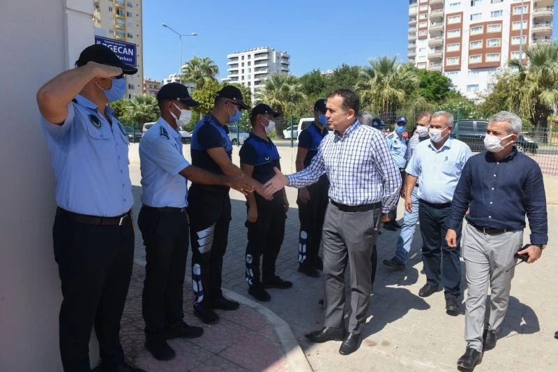 Özyiğit, zabıta personeliyle buluştu
