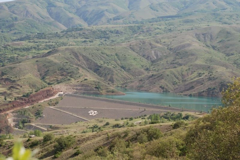 Erzincan Barajında depolanan su ile 4 bin 847 dekar arazi sulanıyor
