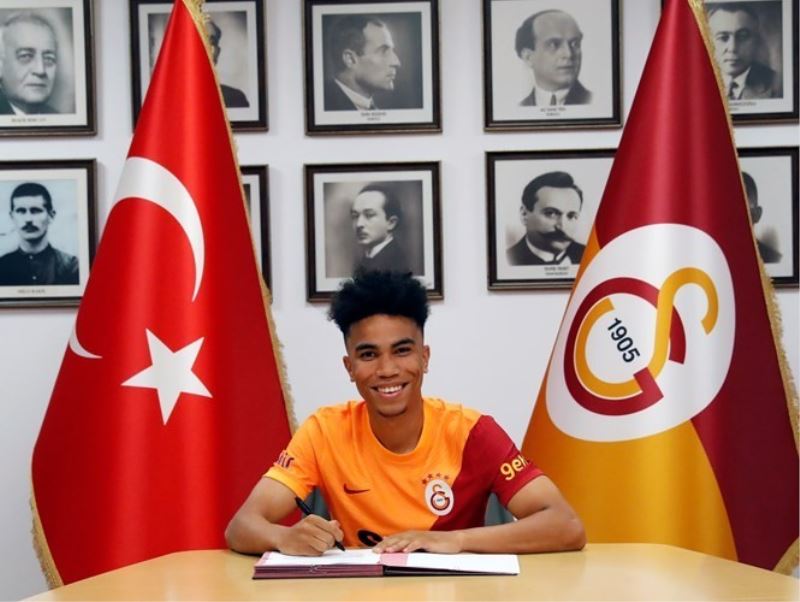 Galatasaray, Gustavo Assunçao’yu açıkladı
