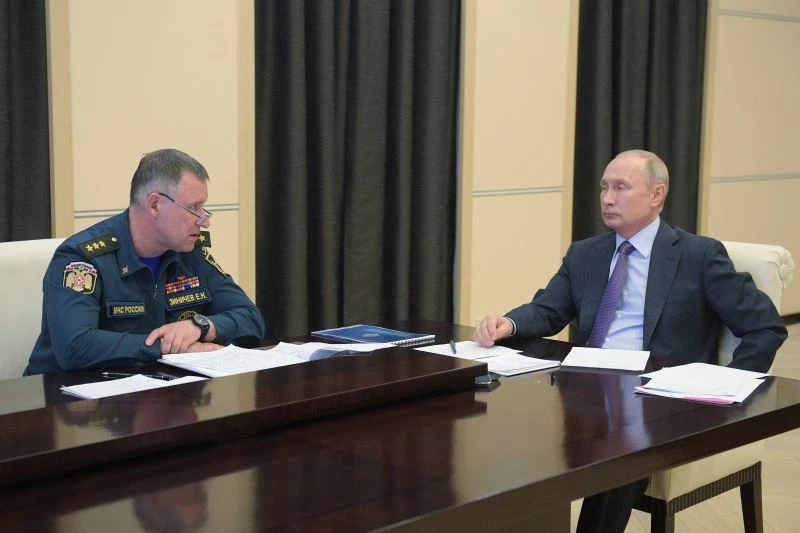 Rusya Acil Durumlar Bakanı Zinichev tatbikat sırasında hayatını kaybetti
