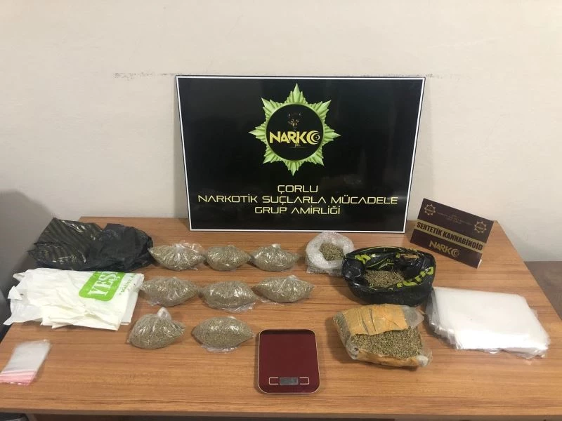 Ağaçlık alanda saklanan uyuşturucular dedektör köpek tarafından bulundu
