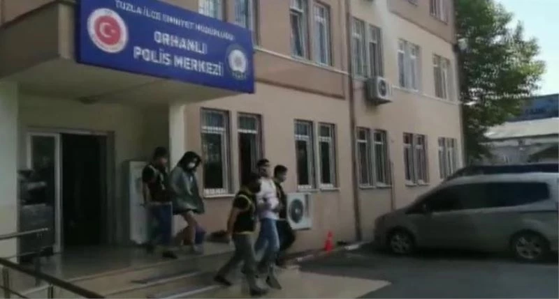 Kartal’da kaçıp Tuzla’da yakalanan araçtan 10 kilo uyuşturucu çıktı
