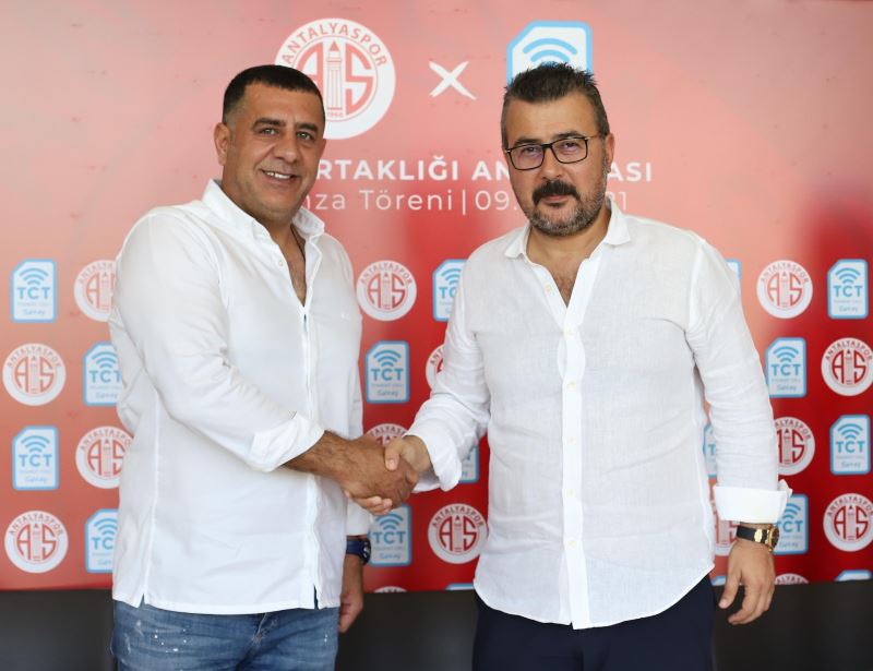 FTA Antalyaspor, yeni sponsorluğuna imza attı
