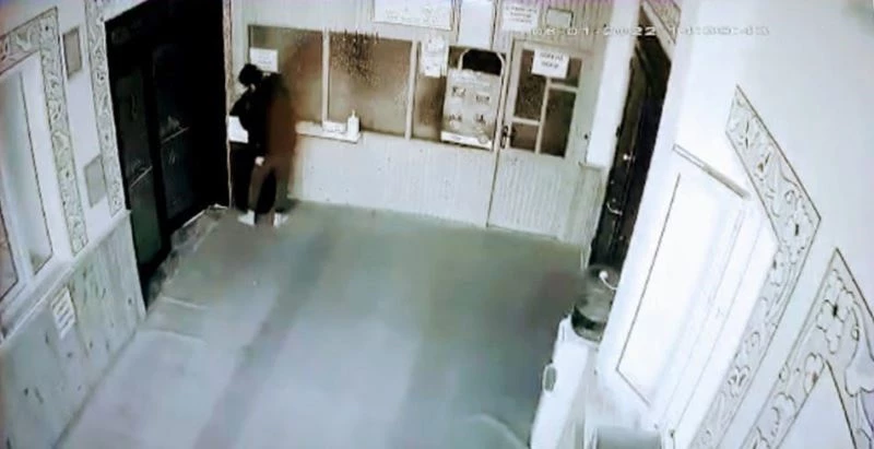 Caminin yardım kutusundan 400 TL çalan şahıs yakalandı
