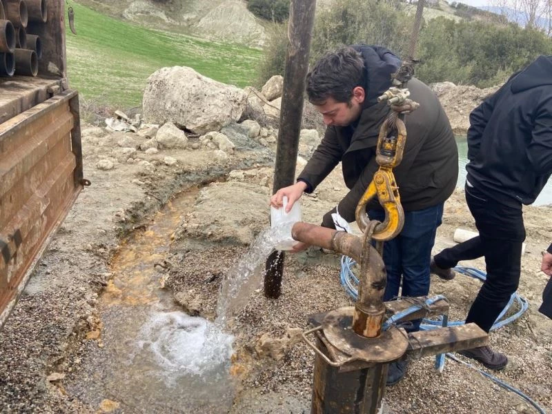 Halılar Mahallesi’nde içme suyu verimliliği için sondaj açıldı
