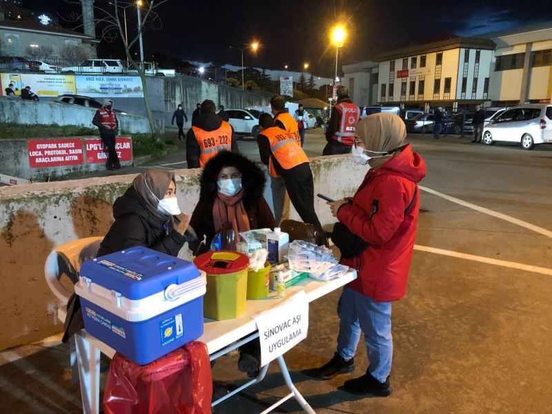 Çaykur Rizespor Beşiktaş maçına özel stat kapısında aşı standı kuruldu
