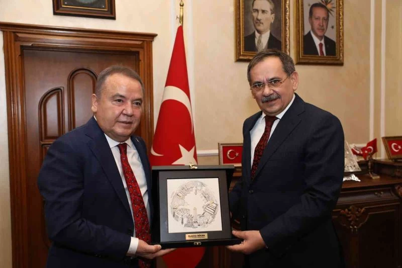 Muhittin Böcek: “Samsun’a gelince askerlik anılarım canlandı”
