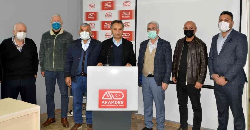 Karslıoğlu: “Ekonominin lokomotifi olan sektörün sorunları ele alınmalıdır”
