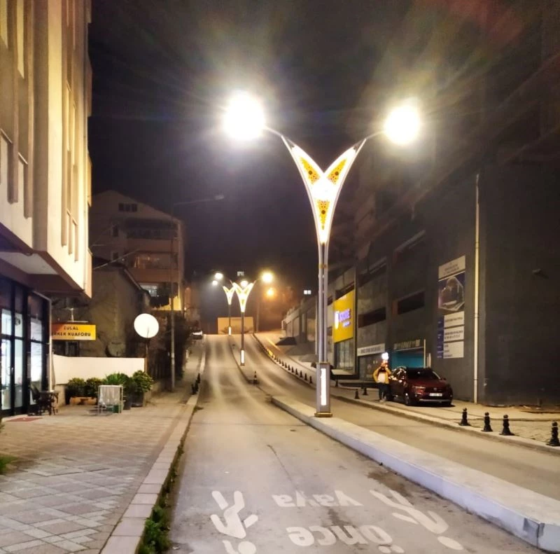 Derince’de aydınlatma düzenlemeleri tamamlandı
