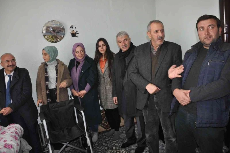 TÜMBULSEVDER, Bulanık’ta üşüyen yürekleri ısıttı
