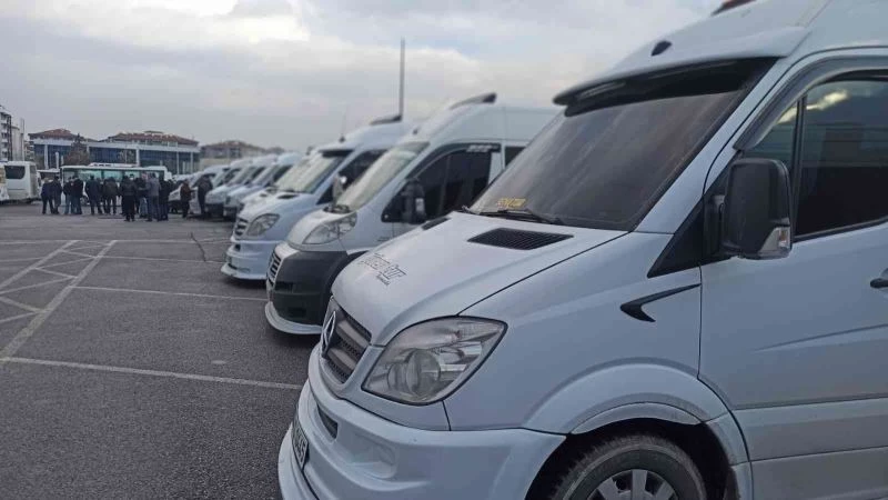 Servisçiler kontak kapattı
