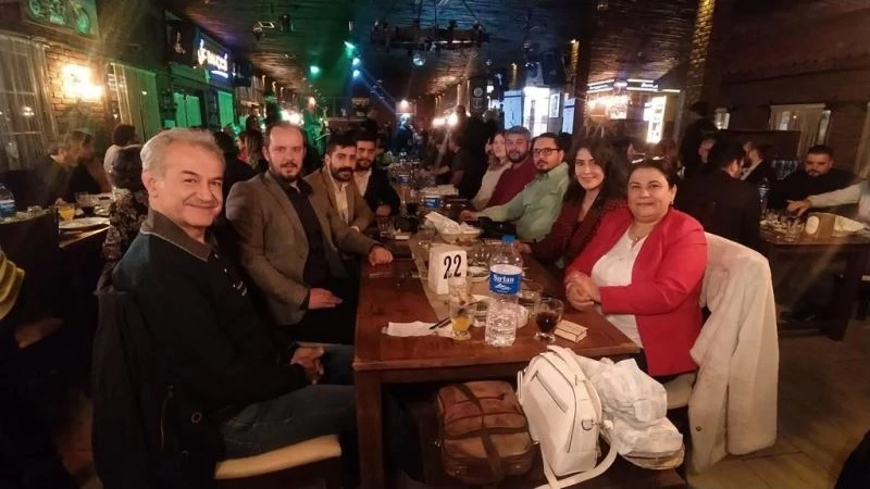 Aydınlı gazeteciler düzenlenen gecede stres attı
