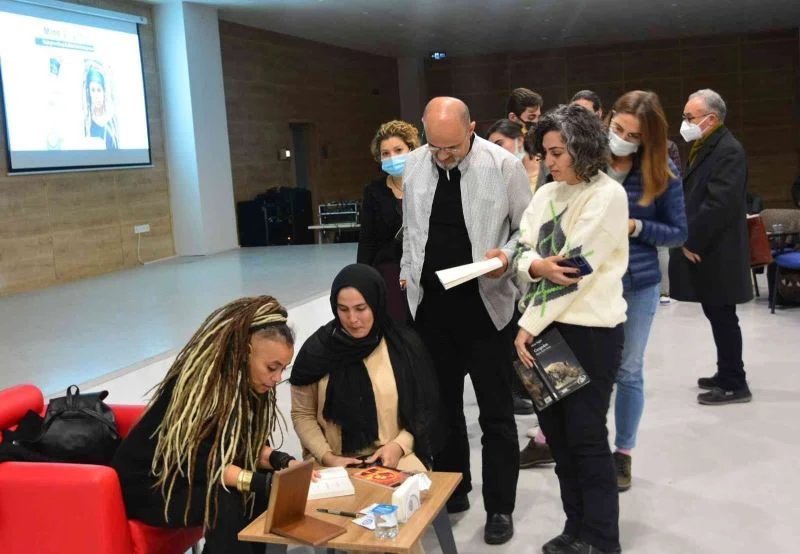 Mine Söğüt Muğla’da okurlarıyla buluştu
