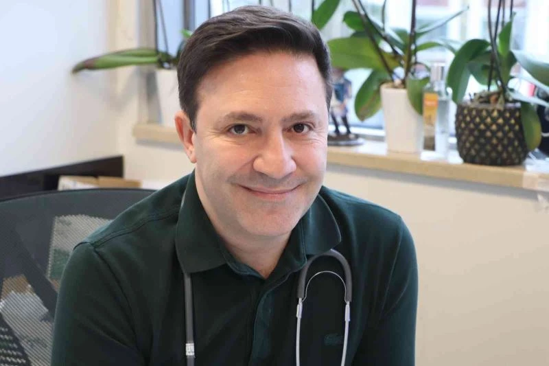 Profesör ilk defa açıkladı: Aşı olanlarda ’omicron’ akciğere inmiyor
