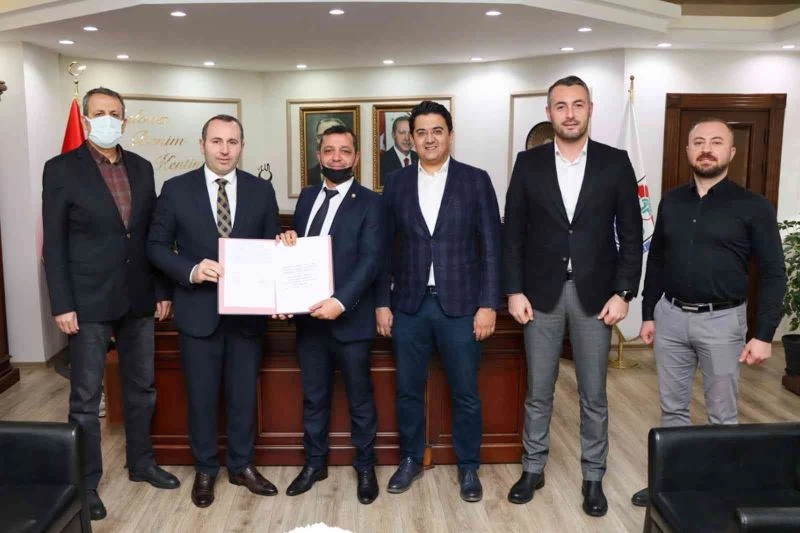 Yalova Belediyesi memurlarına yüzde 120 SDS artışı
